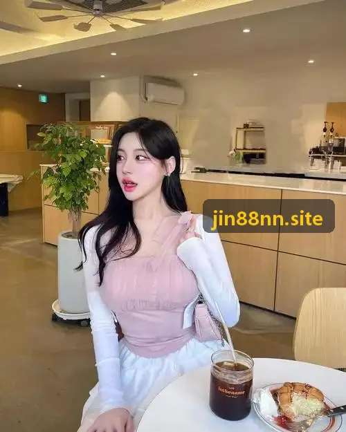 iPhone đang giữ quyền lợi JIN88 app iOS